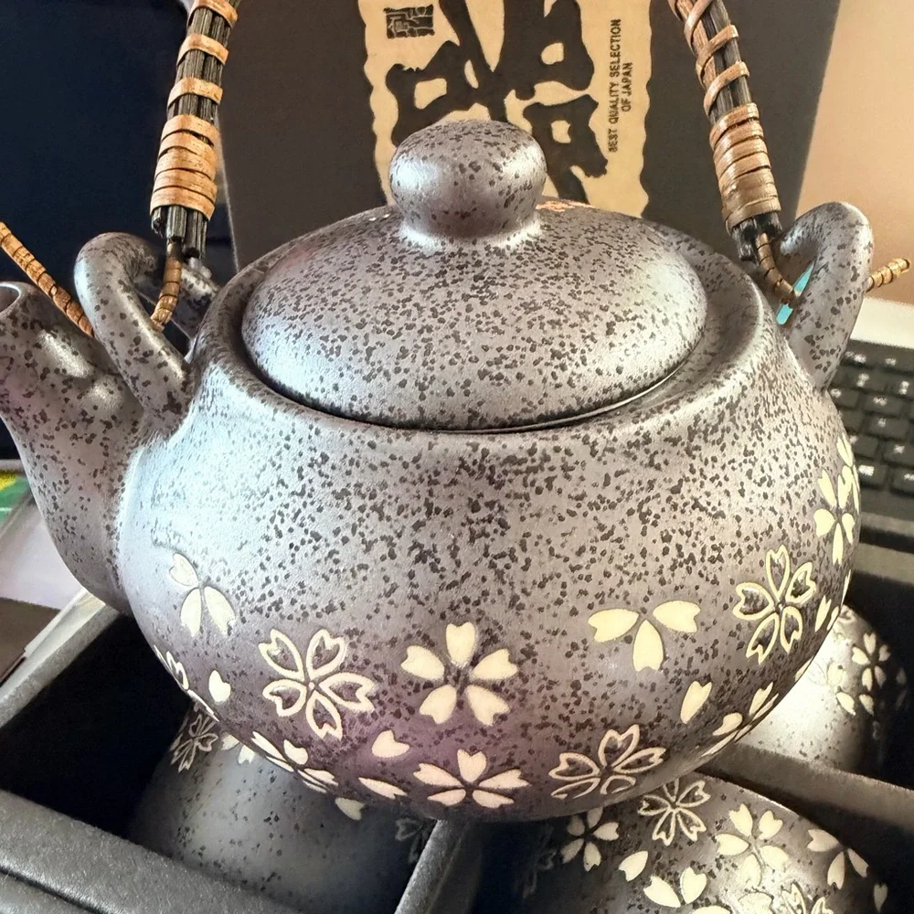 Grey Japanese Floral Ceramic Teapot and Cup Set - Picture 5 of 8